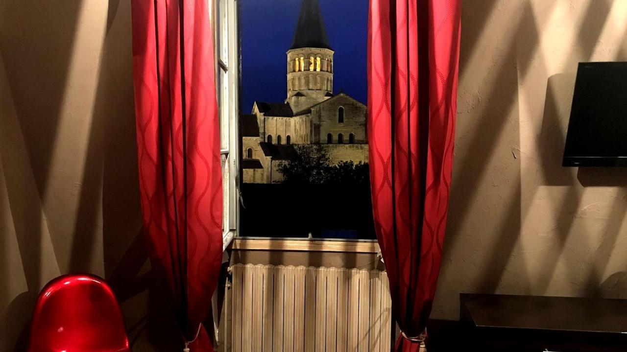 Hotel De La Basilique Paray-le-Monial Esterno foto