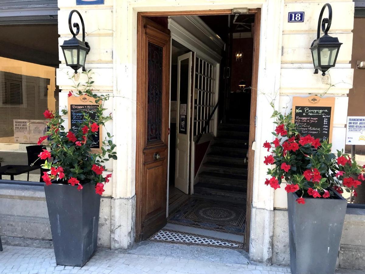 Hotel De La Basilique Paray-le-Monial Esterno foto