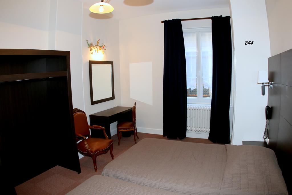 Hotel De La Basilique Paray-le-Monial Esterno foto