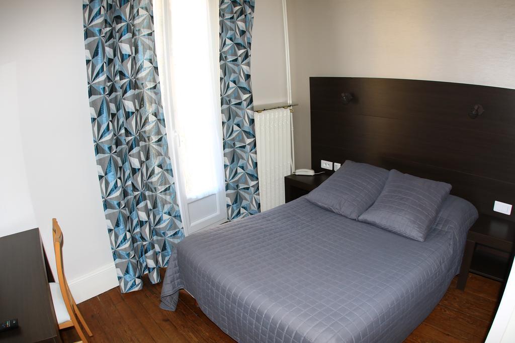 Hotel De La Basilique Paray-le-Monial Esterno foto