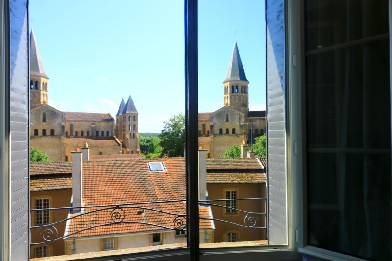 Hotel De La Basilique Paray-le-Monial Esterno foto